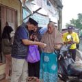 Om Birin mengunjungi warga terdampak banjir di Cempaka Banjarbaru