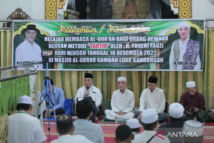 Bupati HSS membuka pelajaran membaca Al-Qur’an untuk orang dewasa dengan metode Tartir – ANTARA Kalsel