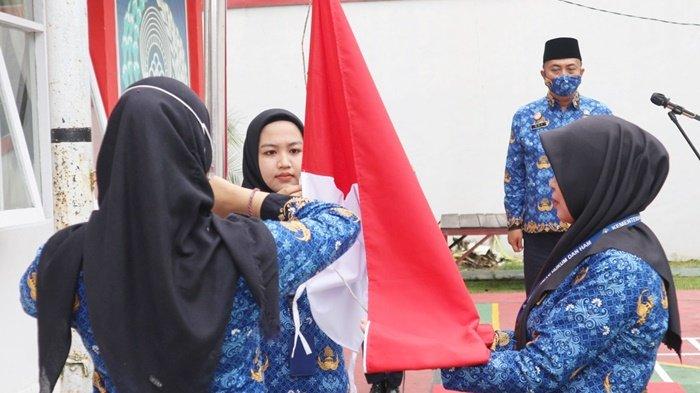 Peringati Hari Ibu, PNS Wanita Rutan Tanjung Kabupaten Tabalong Jadi Petugas Upacara