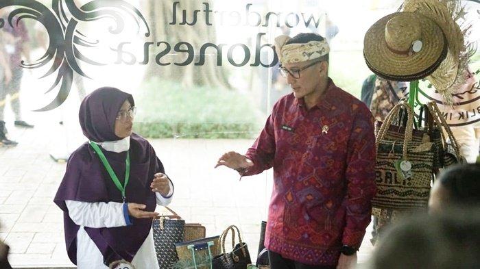 Pendapatan Kelompok Kerajinan di Kabupaten Hulu Sungai Utara meningkat setiap bulannya