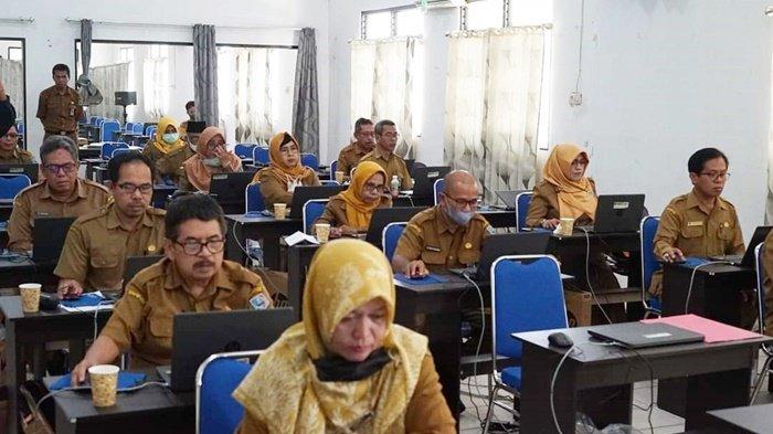 Bupati Hulu Sungai Selatan Achmad Fikry Tinjau Pantauan Calon Guru PPPK – Banjarmasin Post