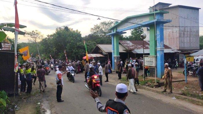 Kandang Haji Haul Datu di Balangan, Ribuan Jamaah Ramai Lokasi Sejak Pagi – Banjarmasin Post