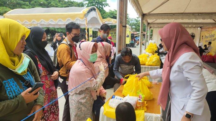 Ibu Rumah Tangga di Banjarmasin Ramai Pasar Rakyat di RTH Kamboja – Banjarmasin Post