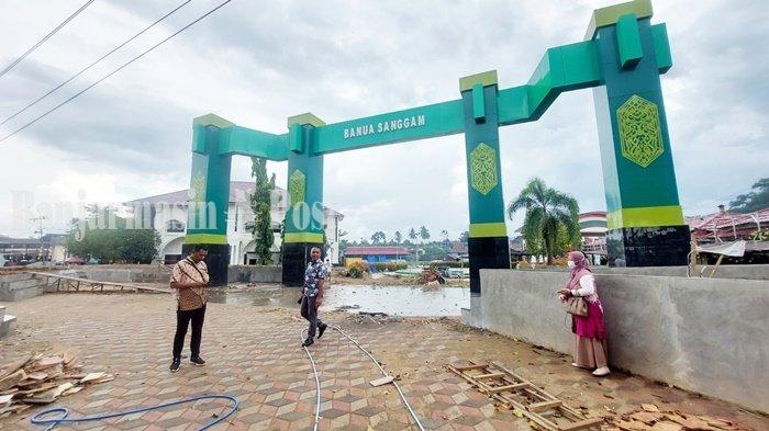Sorot Estetika, Rehabilitasi Taman Sanggam Tahap Satu di Kabupaten Balangan Segera Selesai – Banjarmasin Post