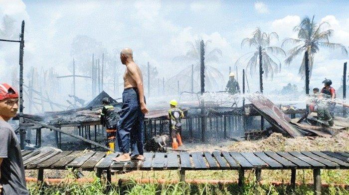Kebakaran Habiskan Kediaman ODGJ di Kali Turak, Kabupaten HSU, Kalimantan Selatan, Tiga Rumah Terdampak