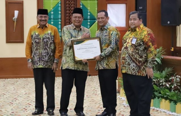 Serah Terima DIPA dan TKD Tahun 2023, Plt Bupati HSU siap menindaklanjuti arahan Gubernur Kalsel