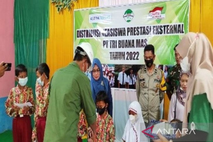 Beasiswa eksternal PT Tri Buana Mas disalurkan ke 51 sekolah binaan