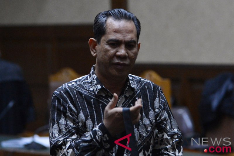 KPK melimpahkan dakwaan pencucian uang terhadap mantan Bupati Hulu Sungai Tengah ke pengadilan – ANTARA