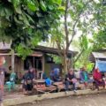Nekat Kembali Berjualan di Luar Pasar Modern Adaro Balangan, Tujuh Pedagang Disuruh Satpol PP – Pos Banjarmasin