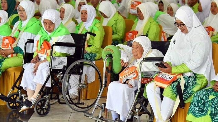 Warga Kabupaten Hulu Sungai Selatan ini sudah menunggu 12 tahun untuk bisa menunaikan ibadah haji – Pos Banjarmasin