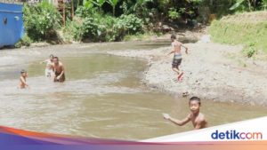 Perubahan Drastis Sungai Cikapundung di Mata Yadi Supriyadi