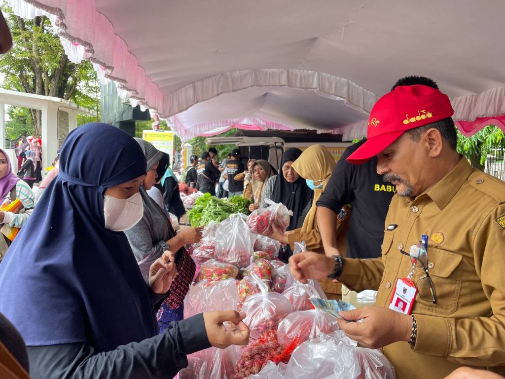 Tinggal satu hari lagi bazar di Siring Nol Kilometer, Banjarmasin