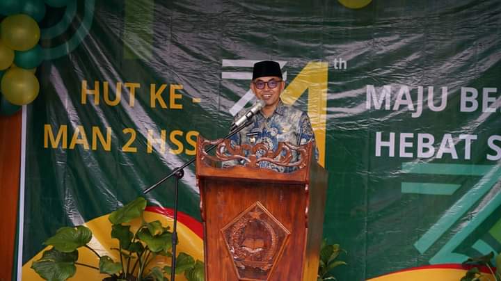 Wakil Bupati Syamsuri Arsyad Hadiri HUT MAN 2 HSS ke-31 – Koran Banjar