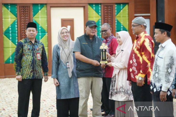 Sebanyak 22 sekolah di Kalsel meraih Adiwiyata Nasional