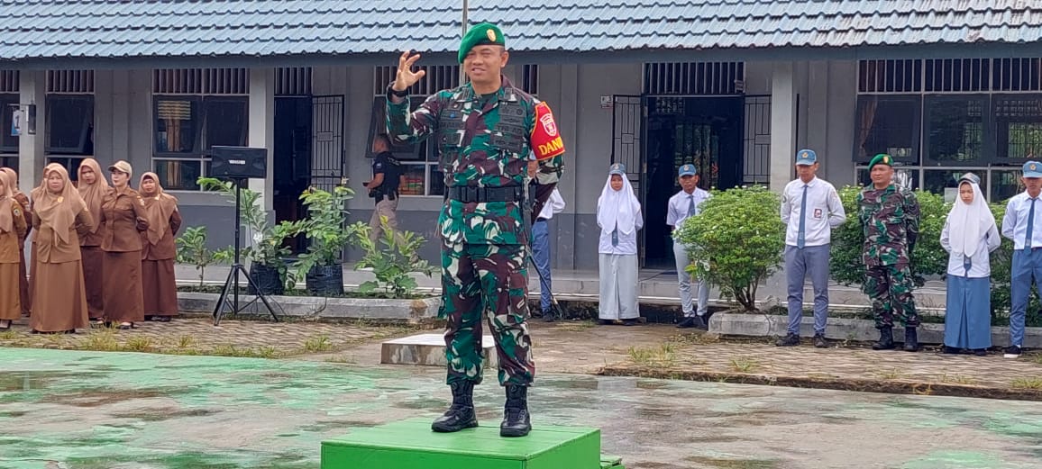 Dandim 1002/HST Wasbang dan Kampanye Kreatif Rekrutmen TNI di SMAN 7 Barabai – Pelopor Wiratama