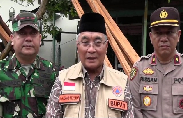 Pemkab HSS Salurkan Bantuan Untuk Warga Terdampak Banjir – Duta TV