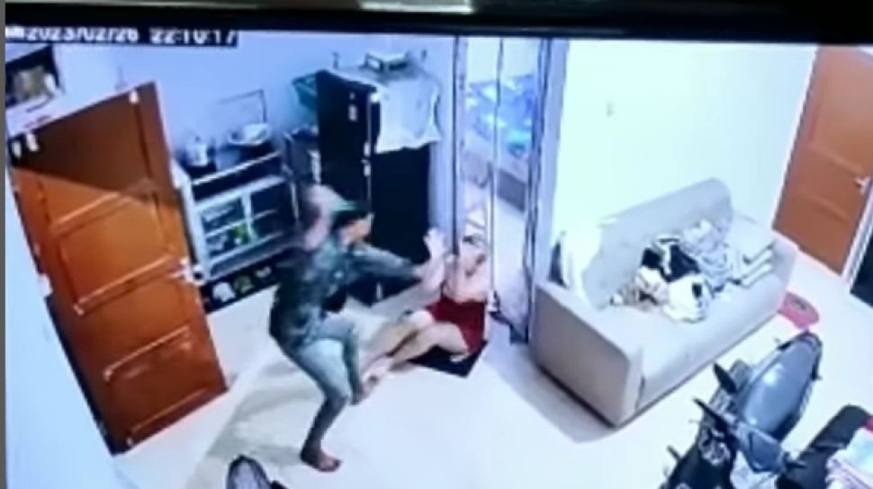 Viral Video Detik-detik Perampokan di Kubu Raya