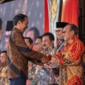 Penanganan Covid-19 Terbaik 1 di Wilayah Kalimantan, Pemkab Tabalong Raih Penghargaan PPKM dari Presiden – Koranbanjar.NET