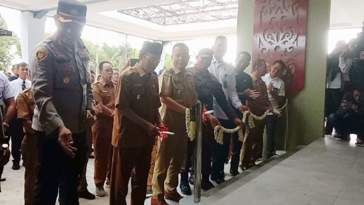 Kantor Bupati Kapuas akhirnya diresmikan