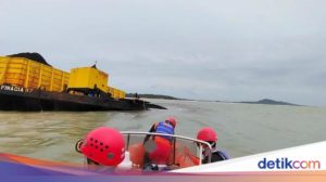 Kapal Nelayan Kalsel Tenggelam Dihantam Ombak, 3 Orang Aman-2 Hilang