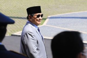Disambut Ribuan Warga Tabalong, Menhan Prabowo Puji Presiden Jokowi – Solopos.com