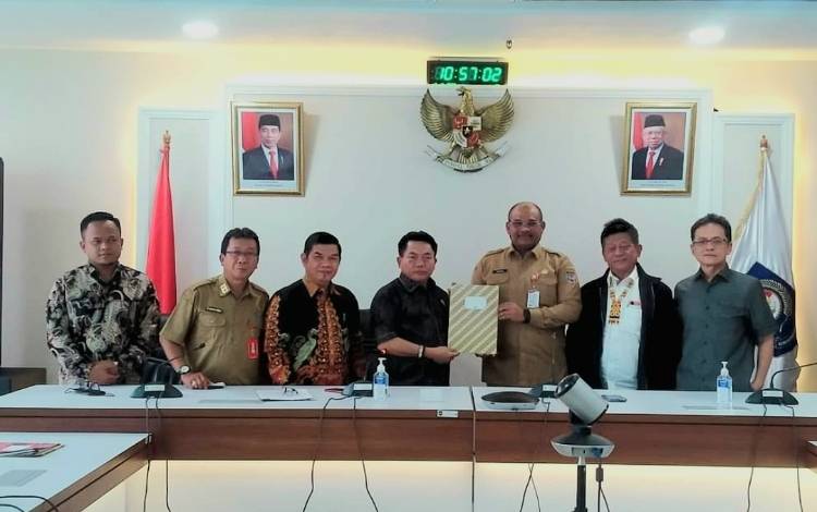 Perjuangkan Desa Dambung Masuk Wilayah Kalimantan Tengah