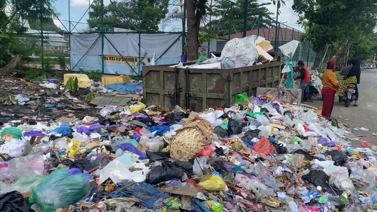 Pemko Banjarmasin Dapat Bantuan Pemprov Kalsel Tangani Krisis Sampah Pasca Penutupan TPA Basirih